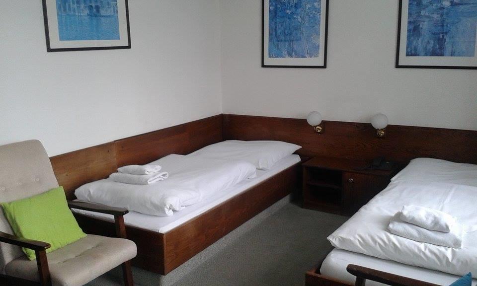 Hotel Saloon ซลีน ห้อง รูปภาพ