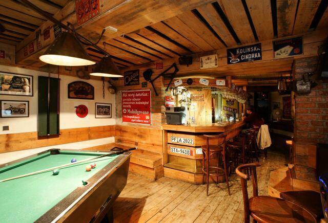 Hotel Saloon ซลีน ภายนอก รูปภาพ